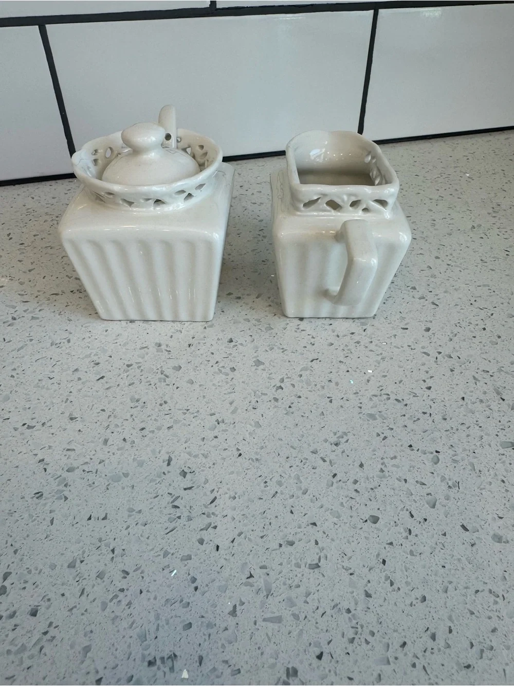 THL White Ceramic Sugar Bowl & Creamer Set - Picture 2 of 6